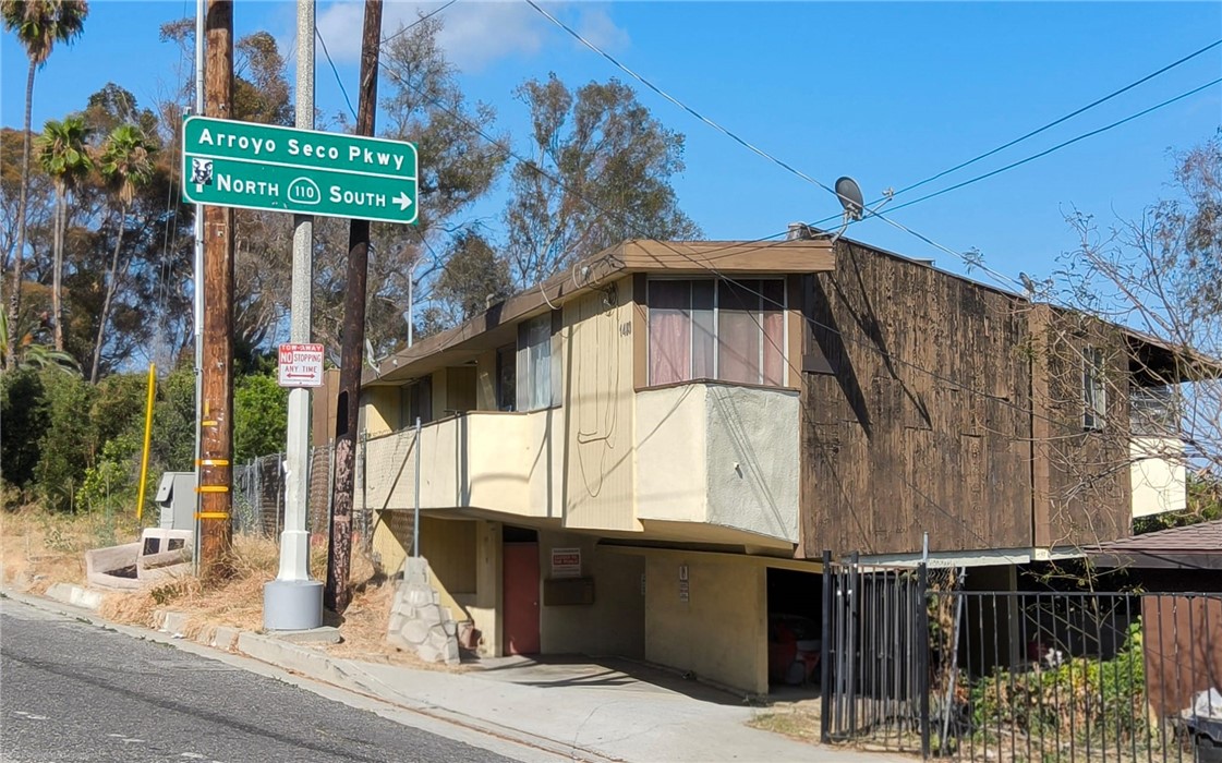 1491 Stadium Way Property Photo 1