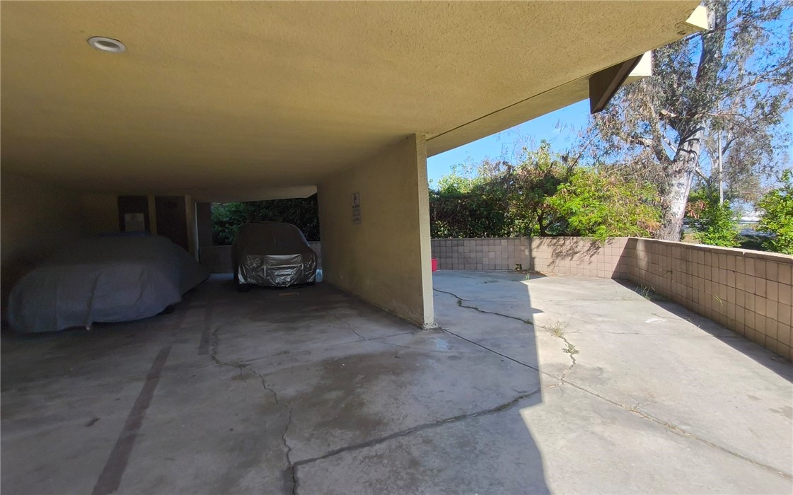 1491 Stadium Way Property Photo 7