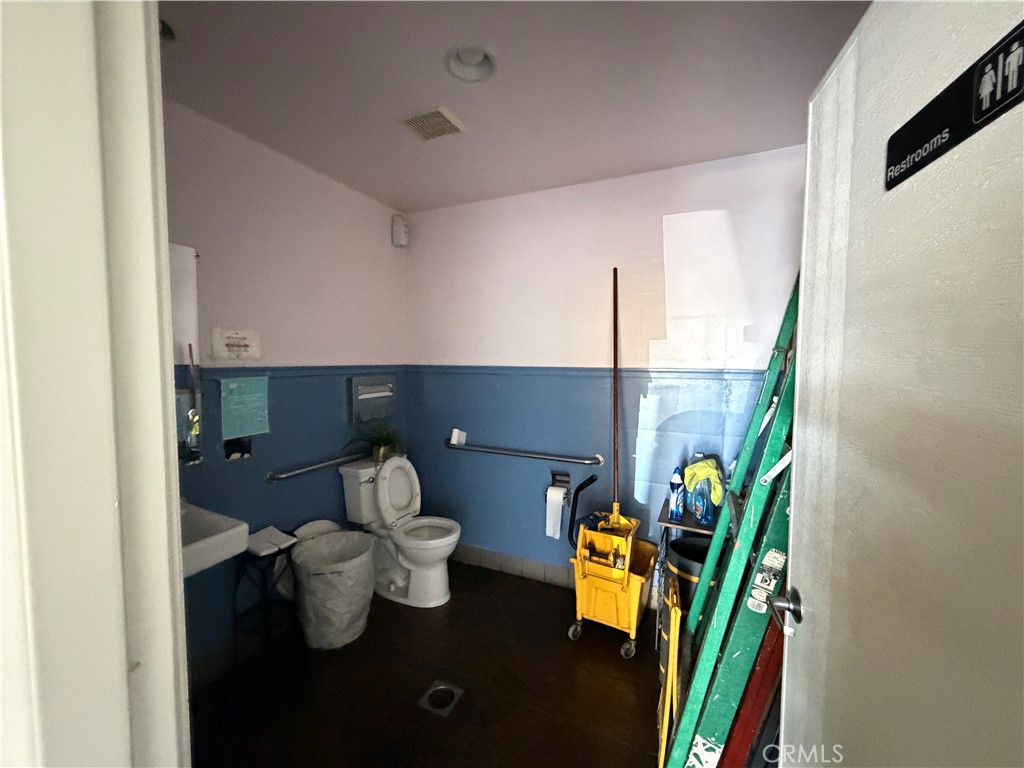 651 Duarte Road Property Photo 12