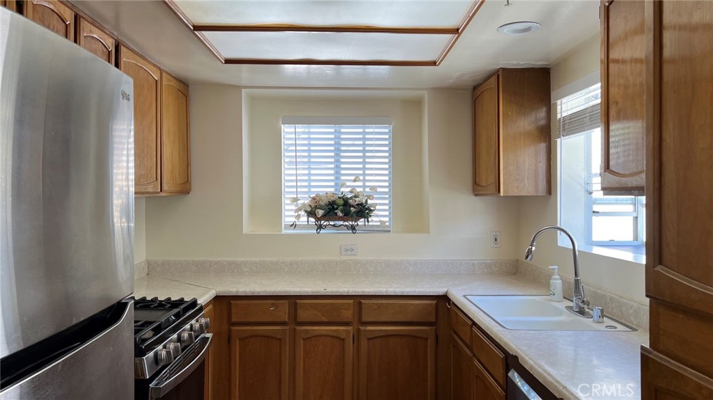 1037 Sunset Boulevard C Property Photo 6