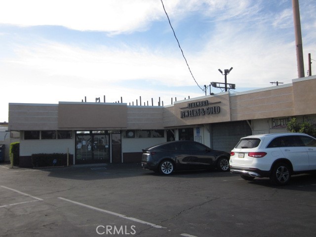 505 S Atlantic Boulevard Property Photo 4