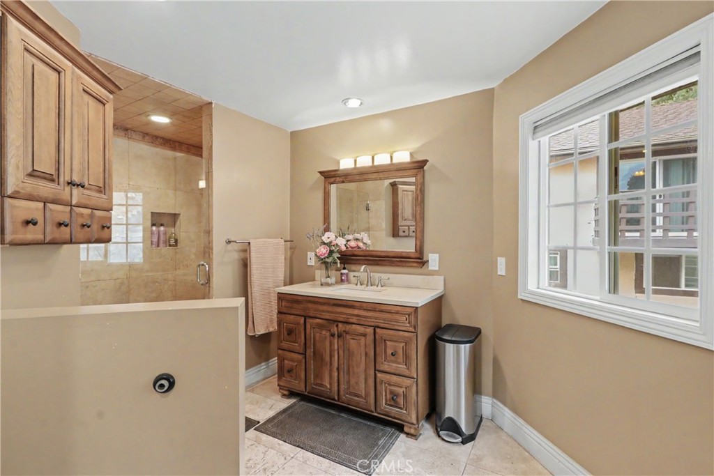 2251 Oak Shade Property Photo 39