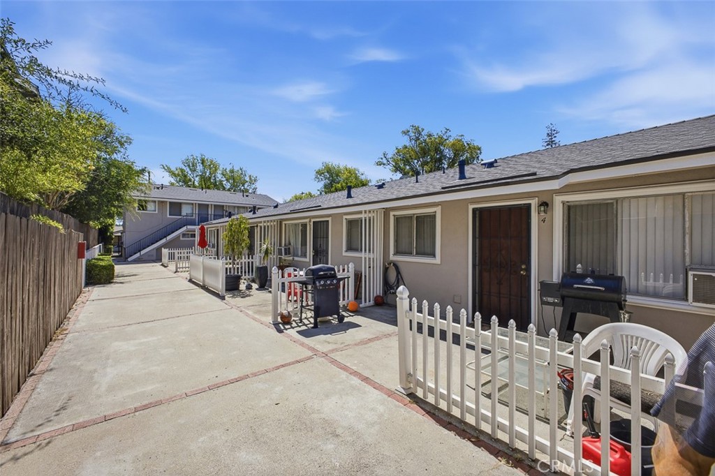 63 S Daisy Property Photo 8