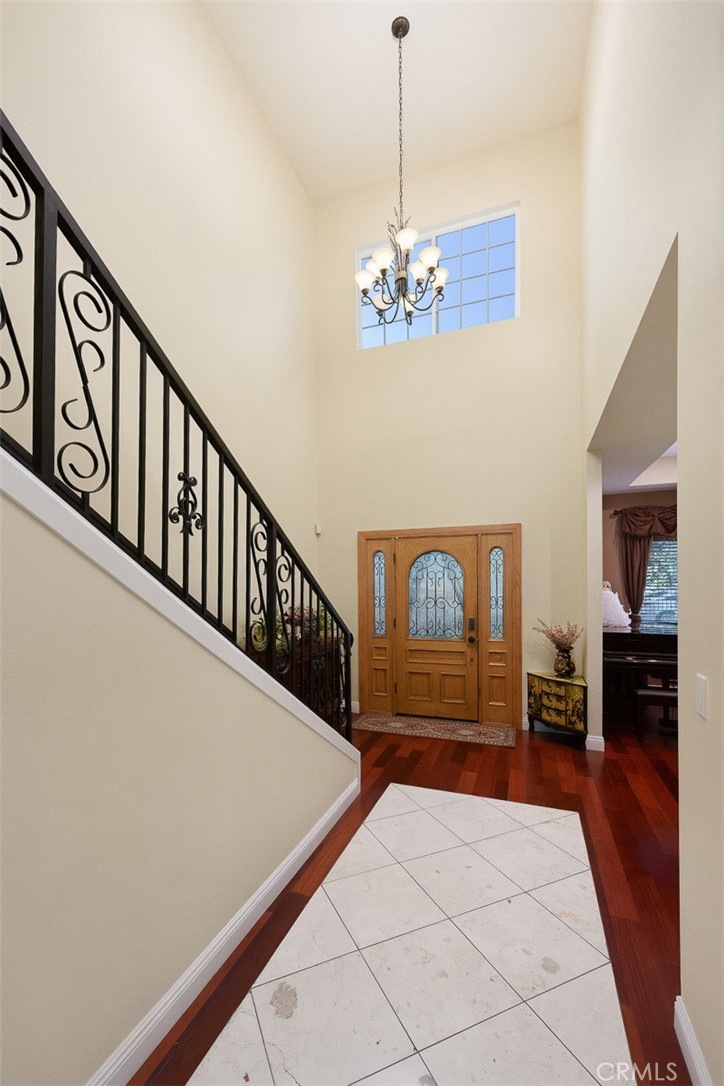 1410 Encino Avenue Property Photo 6