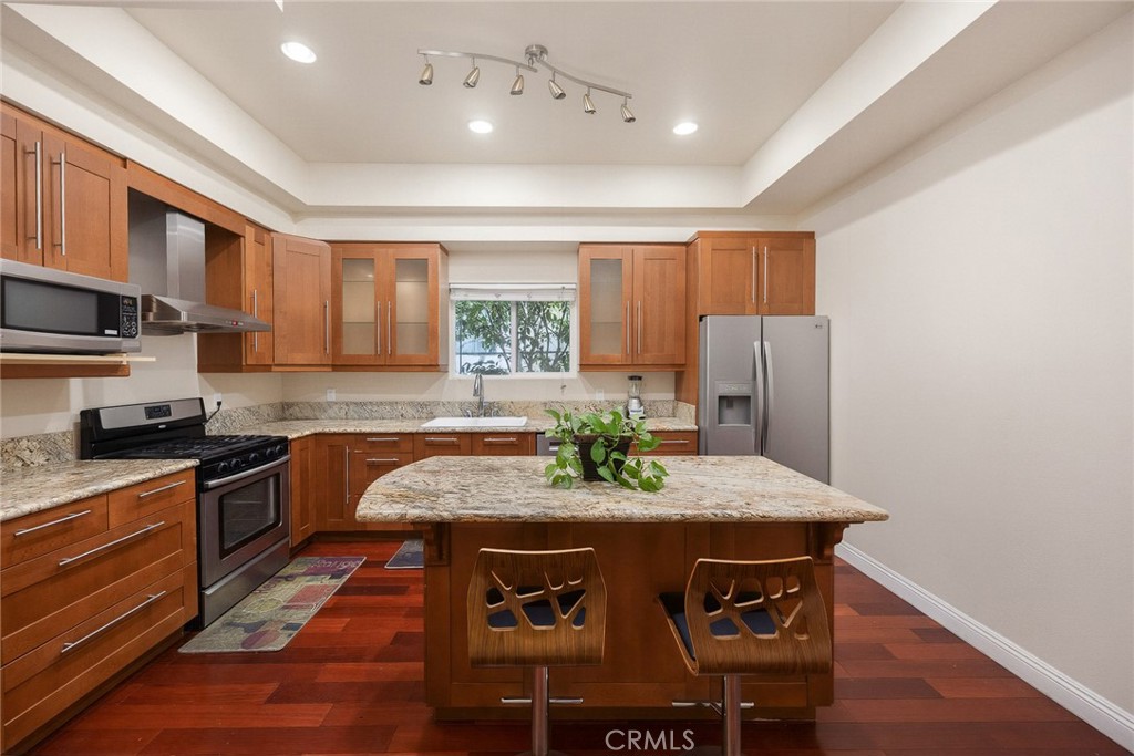 1410 Encino Avenue Property Photo 11