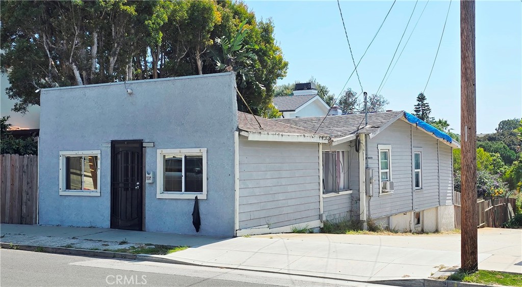 405 Ardmore Avenue Property Photo 1