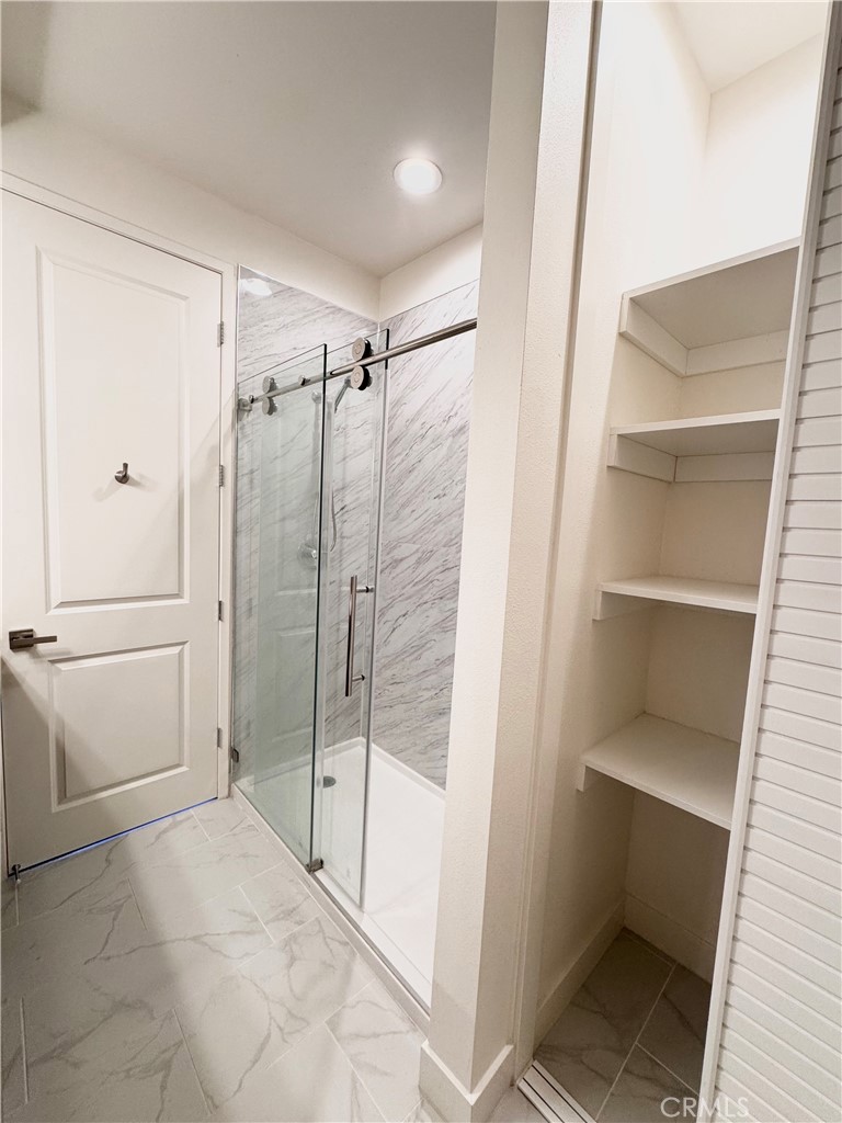 19 S Chapel Avenue C Property Photo 12