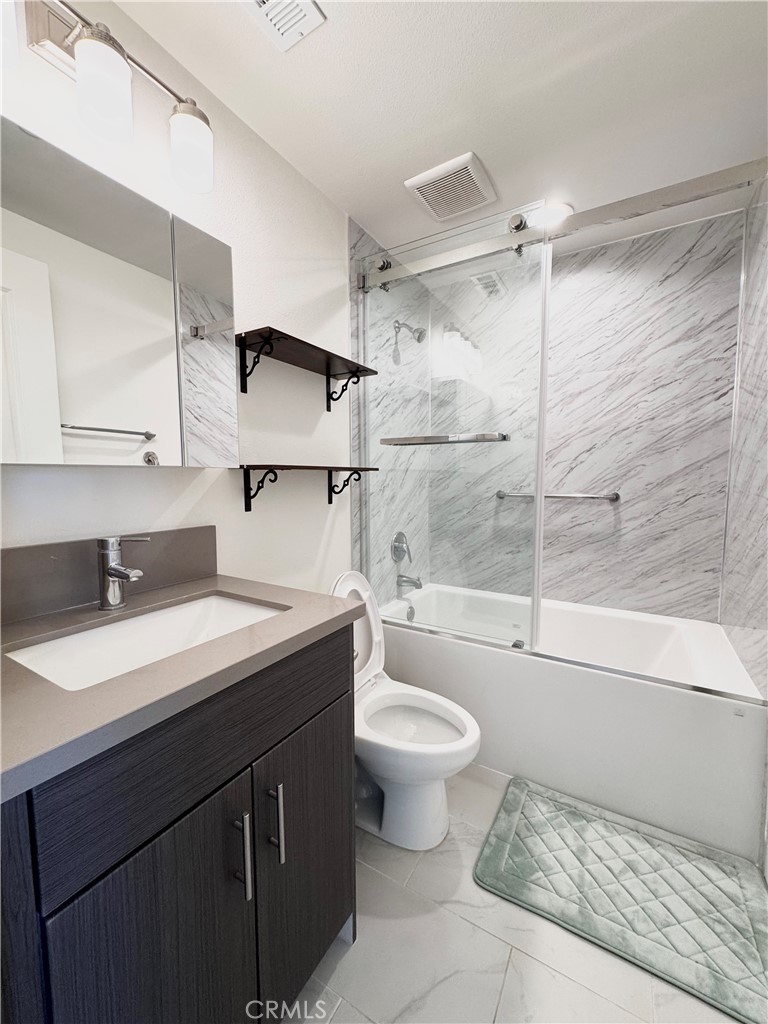 19 S Chapel Avenue C Property Photo 14