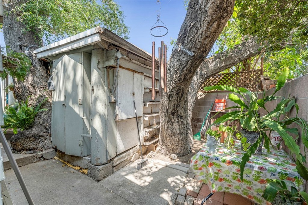 710 E Greystone Property Photo 43