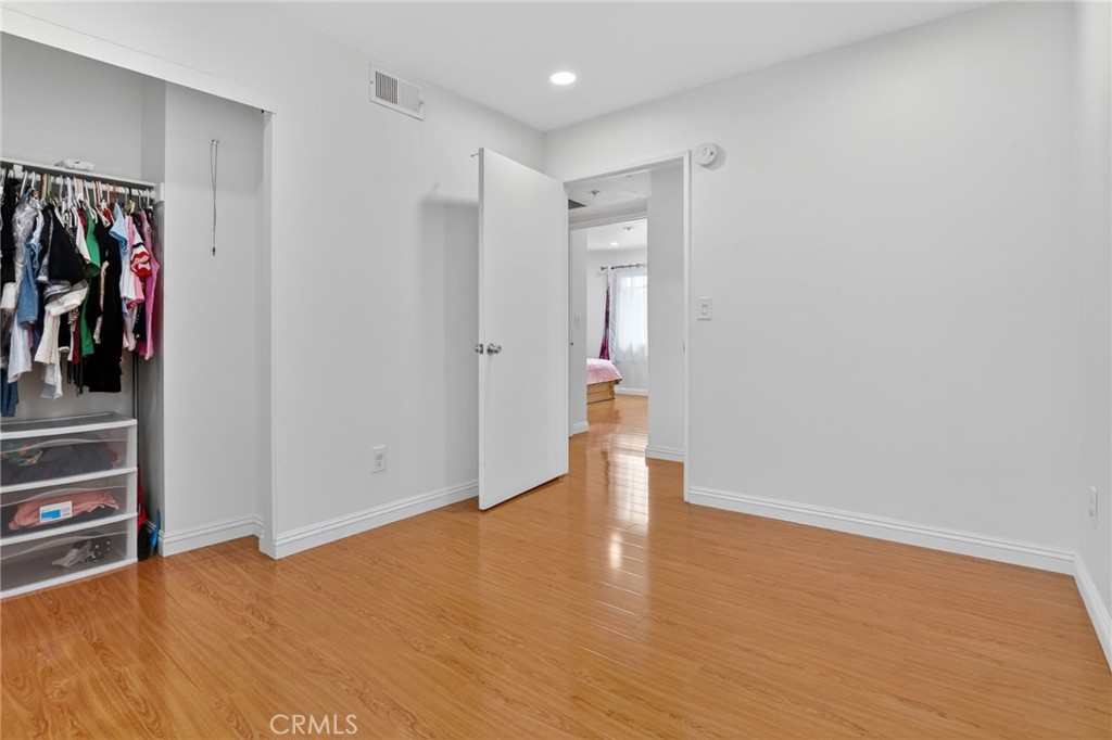 2817 W Grand B Property Photo 15