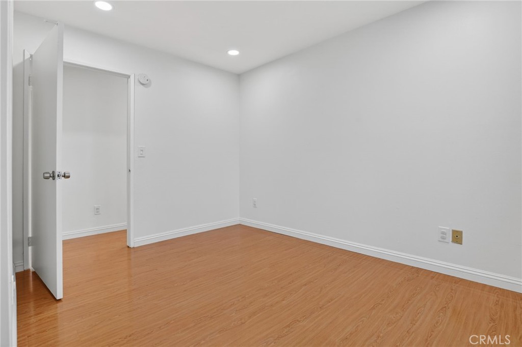 2817 W Grand B Property Photo 16