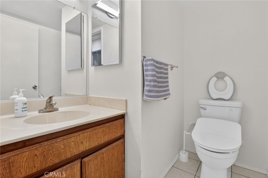 2817 W Grand B Property Photo 25