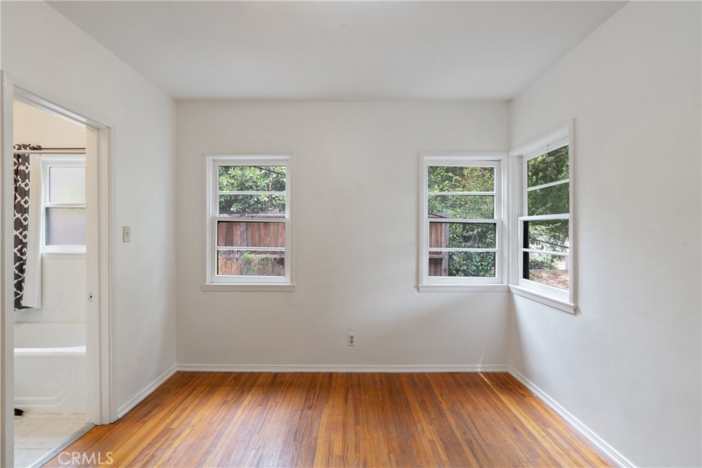 2051 Lake Shore Property Photo 34