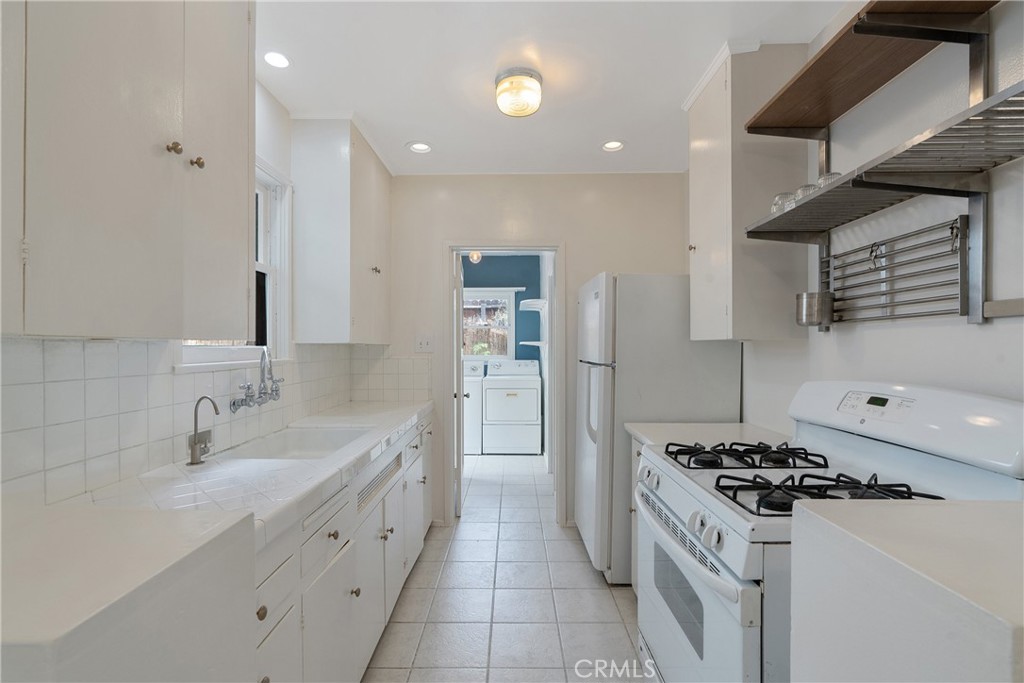 2051 Lake Shore Property Photo 40