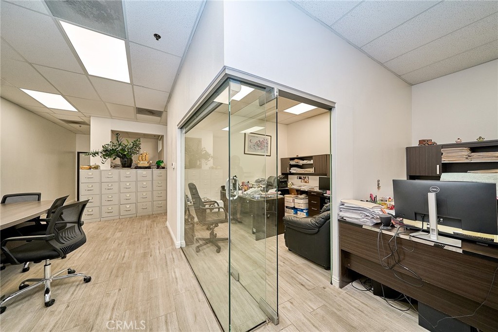 308 S First F Property Photo 13