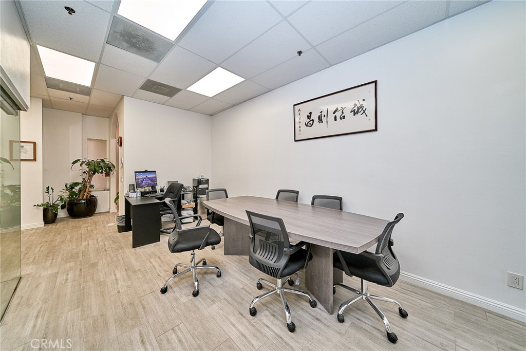 308 S First F Property Photo 15