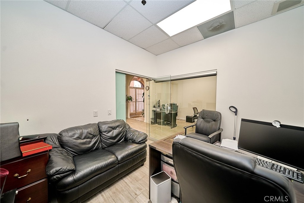 308 S First F Property Photo 17