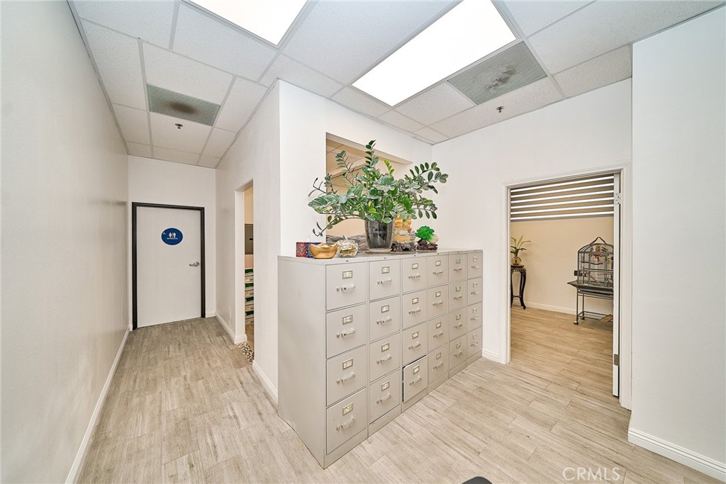 308 S First F Property Photo 25
