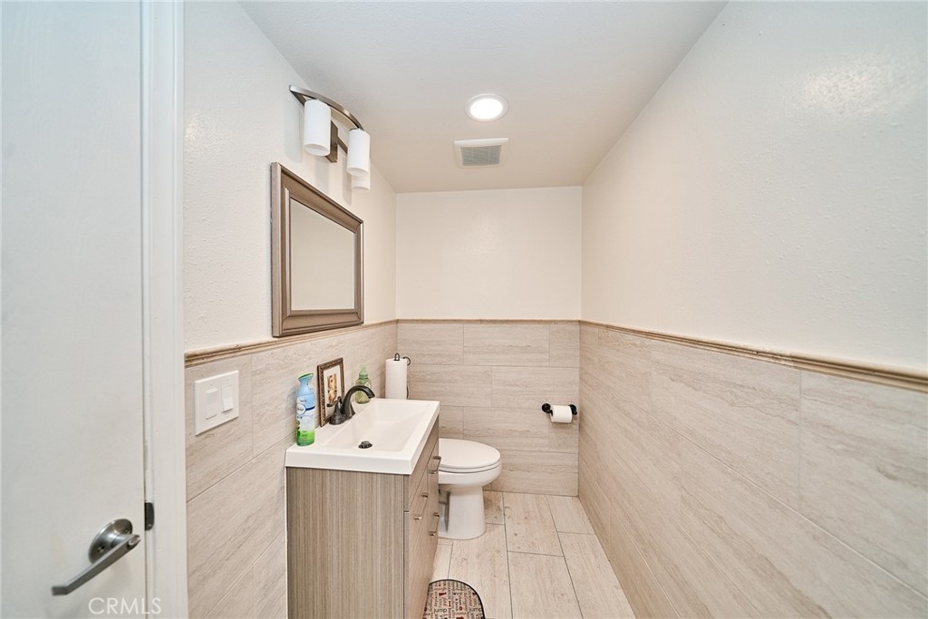 308 S First F Property Photo 28