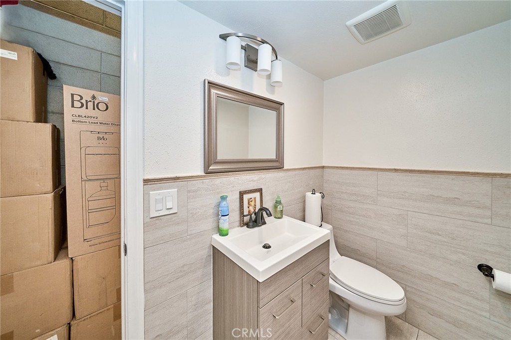 308 S First F Property Photo 29