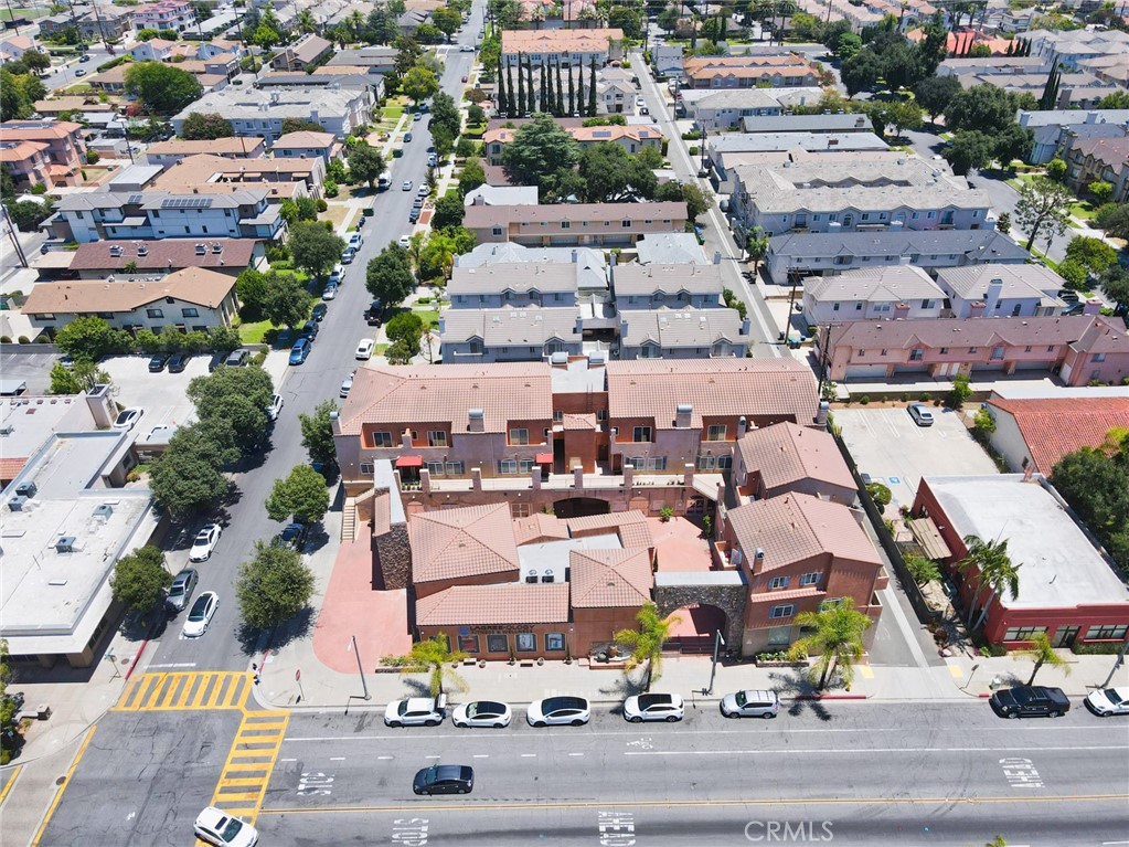 308 S First F Property Photo 33