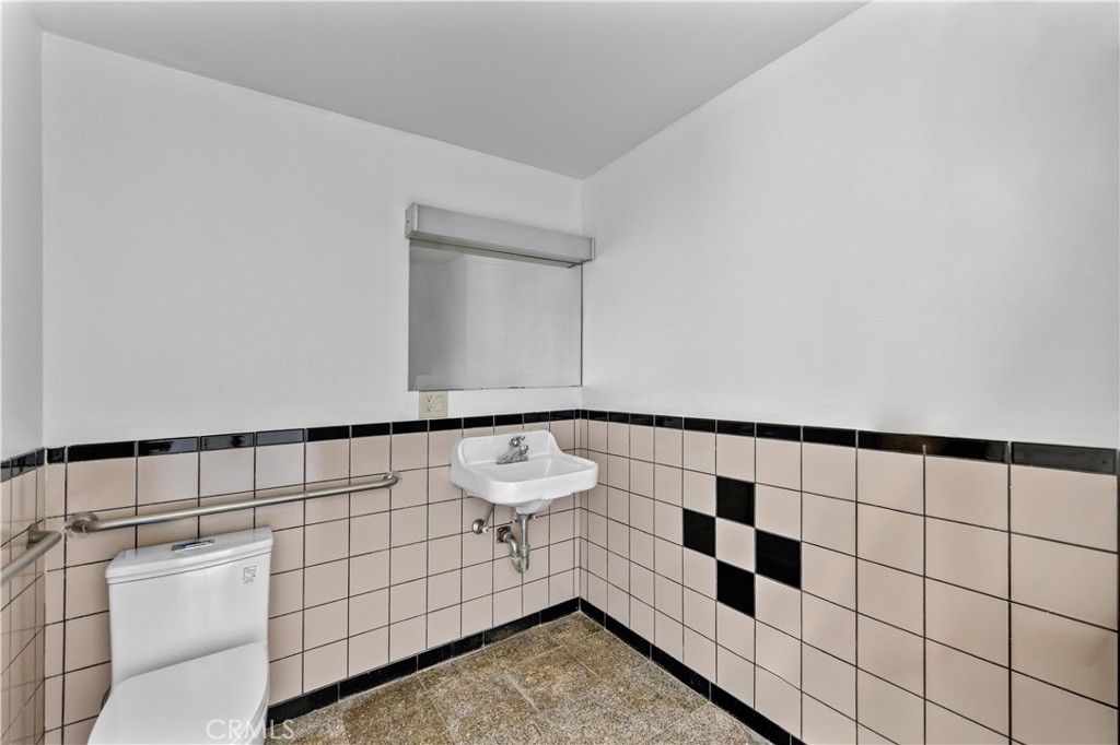 1304 Santa Anita Property Photo 9