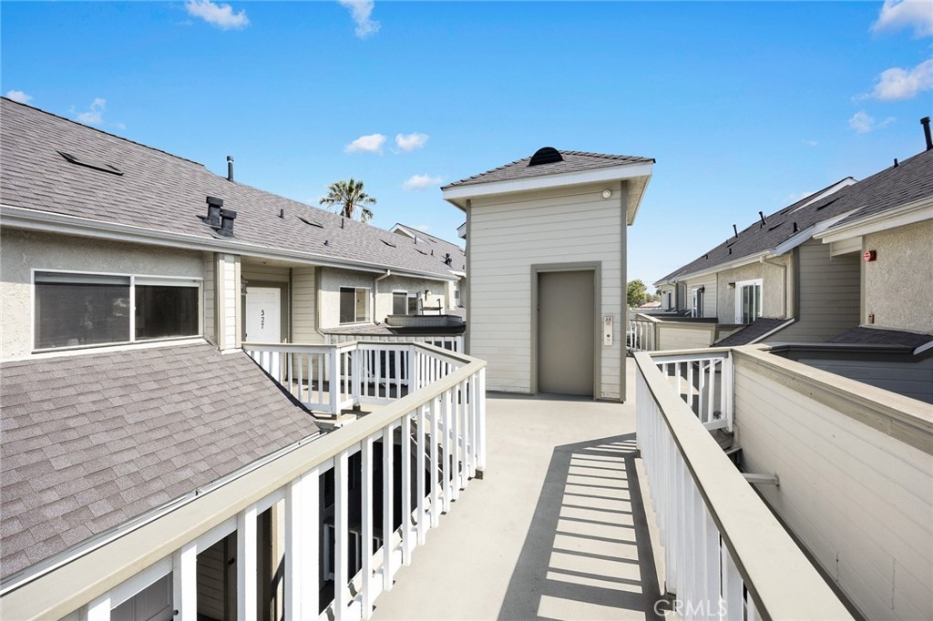 961 E California Boulevard 327 Property Photo 6