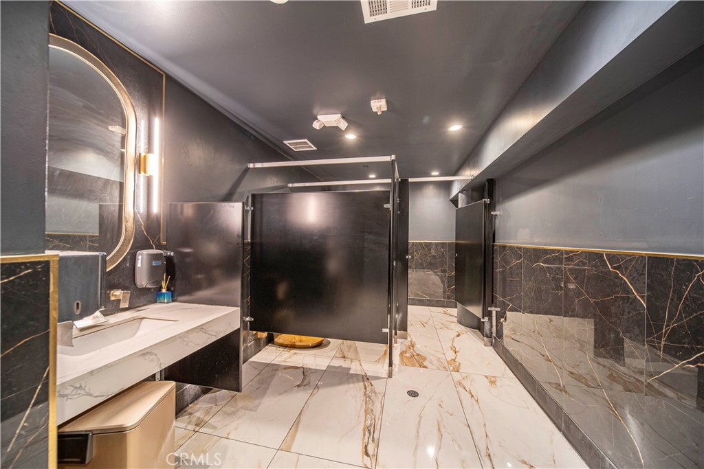 500 N Atlantic 201 Property Photo 27