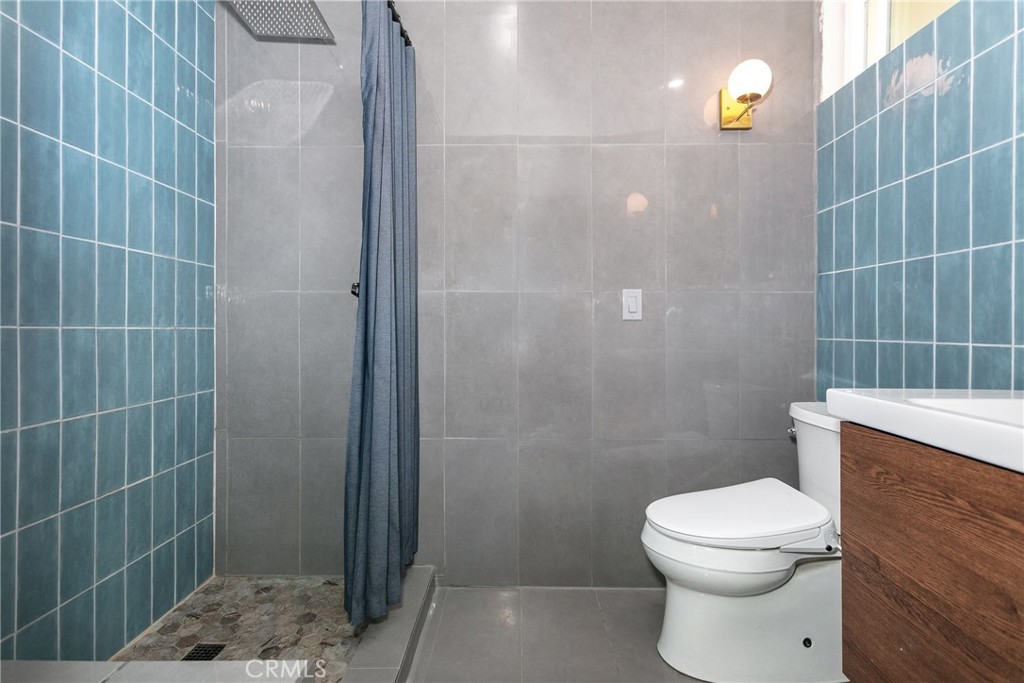 530 Fairview 14 Property Photo 26