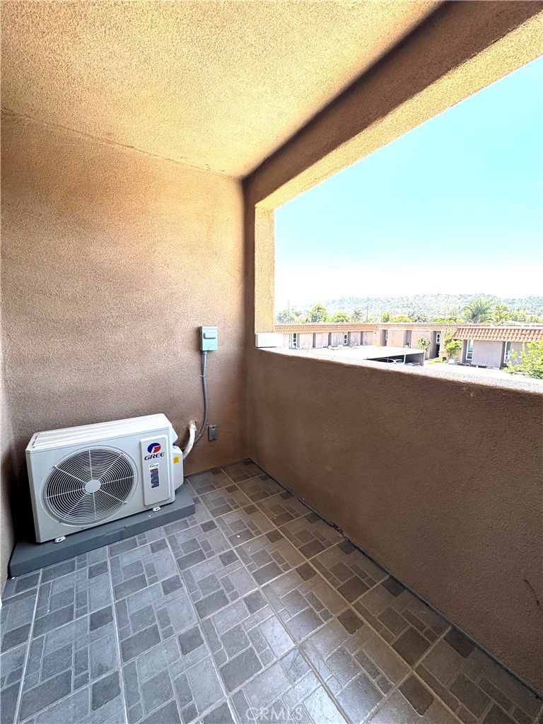 15616 Amar Road L Property Photo 12