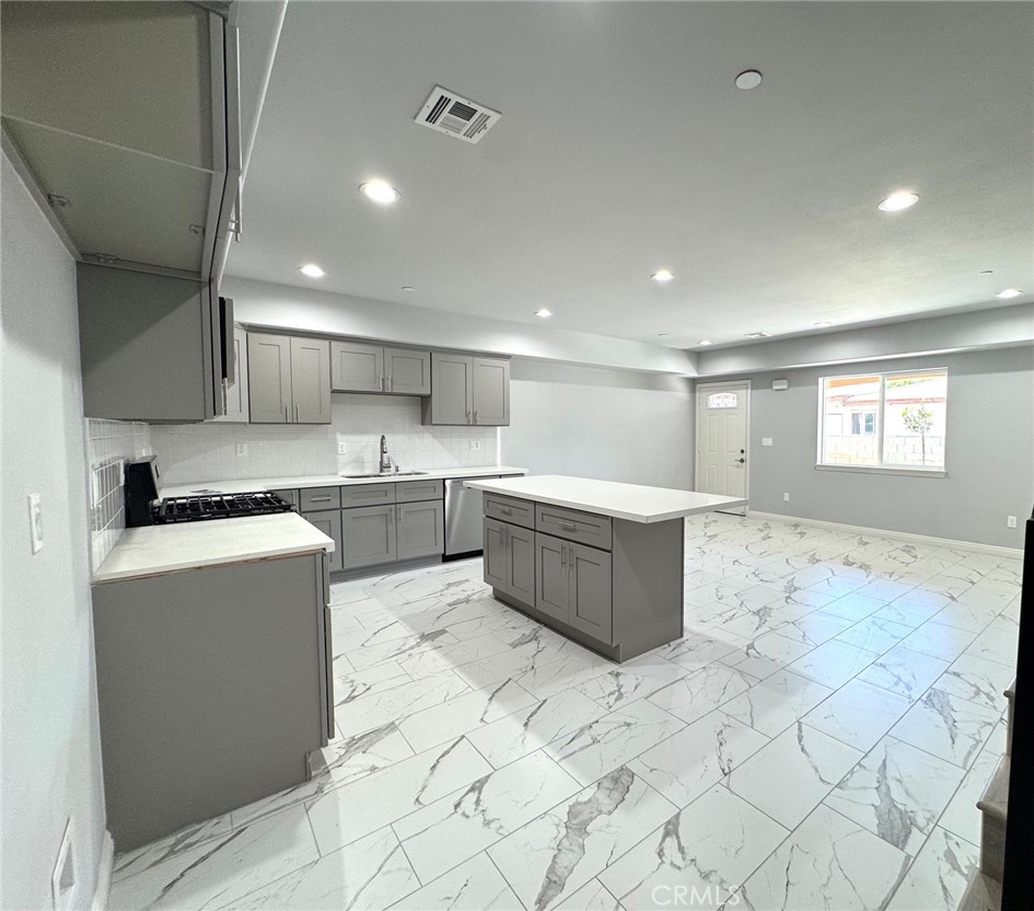 15616 Amar Road B Property Photo 4