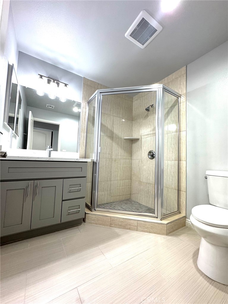 15616 Amar Road B Property Photo 16