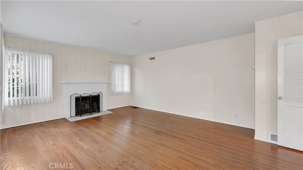 154 S Lima Street Property Photo 6