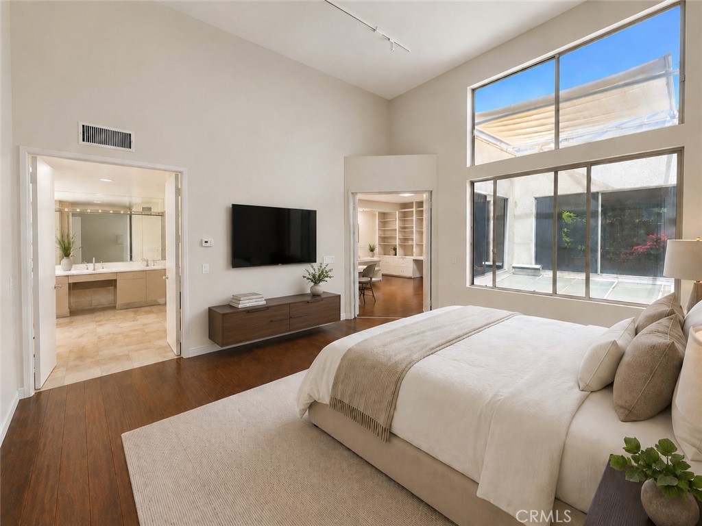 2451 Century Property Photo 13