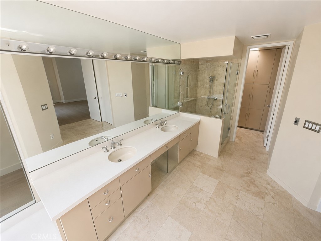 2451 Century Property Photo 14