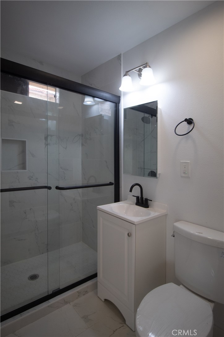 2214 Continental Avenue Property Photo 9