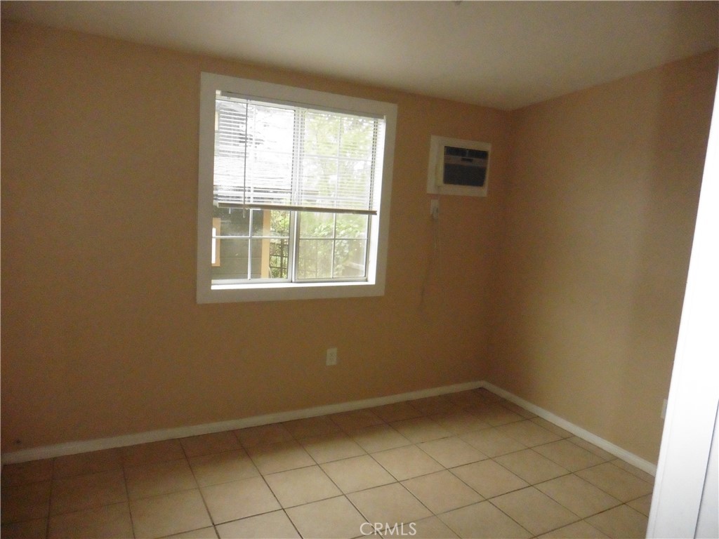 355 Auburn Property Photo 5
