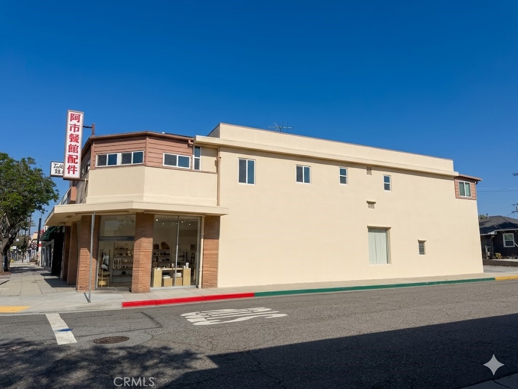 121 E Las Tunas Property Photo 2
