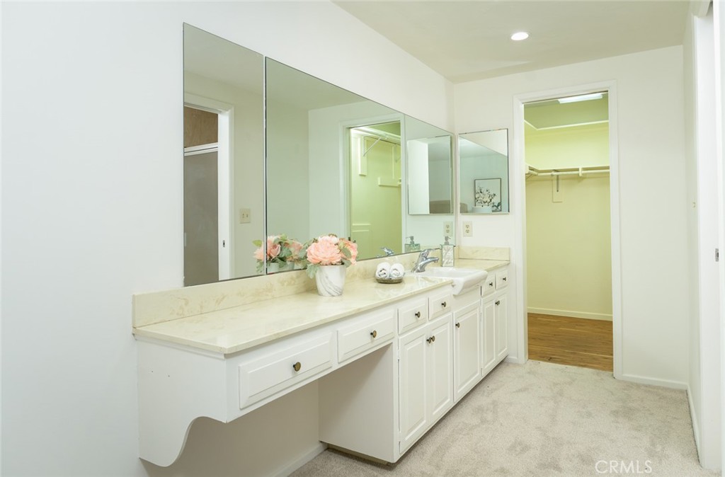 2220 W Silver Tree Property Photo 27