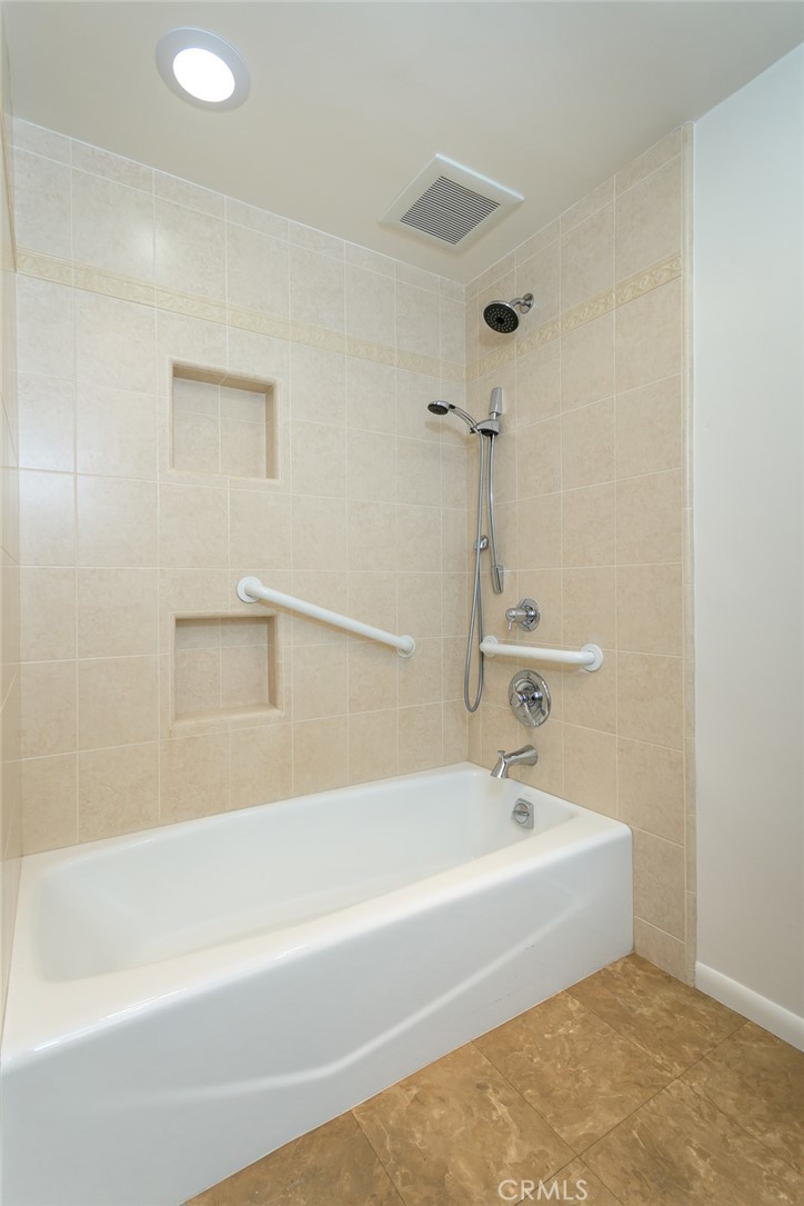 2220 W Silver Tree Property Photo 45