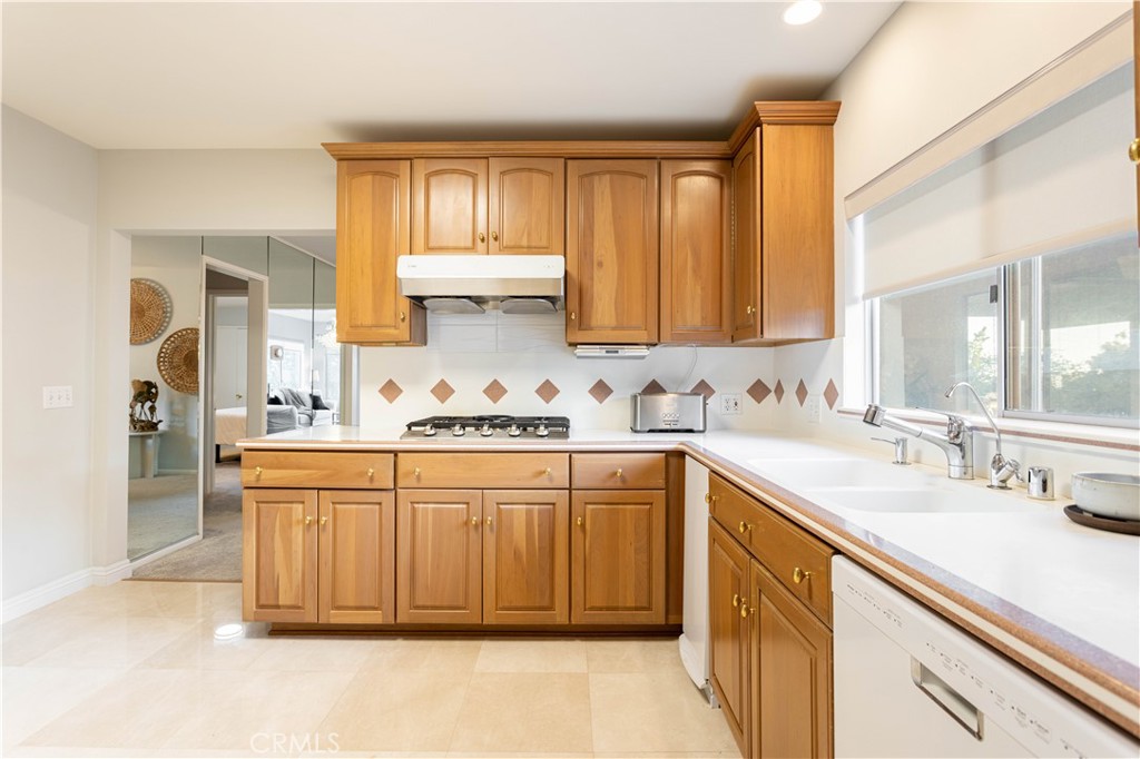 1001 Briarcliff Property Photo 11