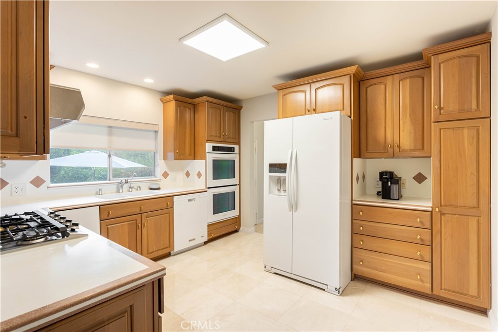 1001 Briarcliff Property Photo 12