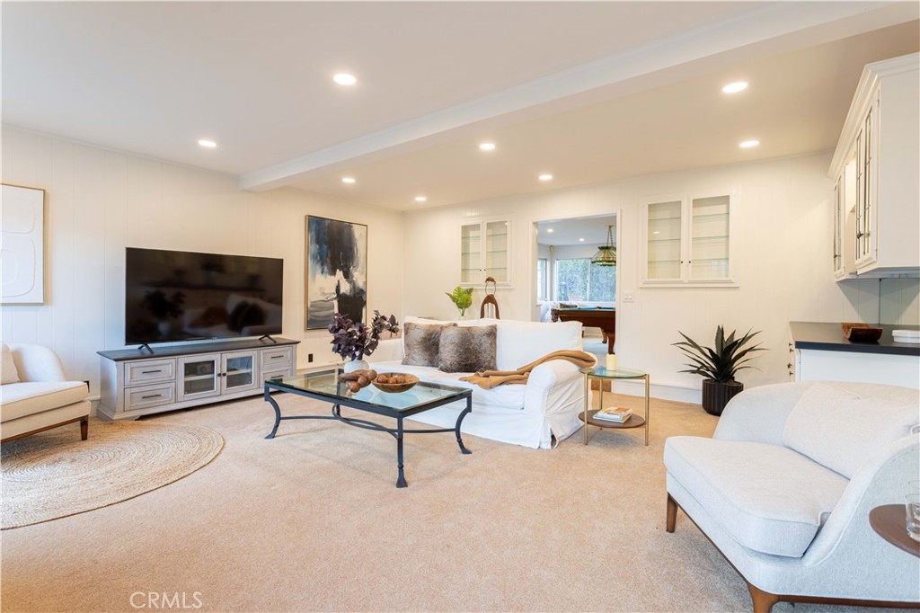 1001 Briarcliff Property Photo 14