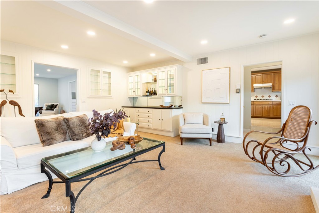 1001 Briarcliff Property Photo 16