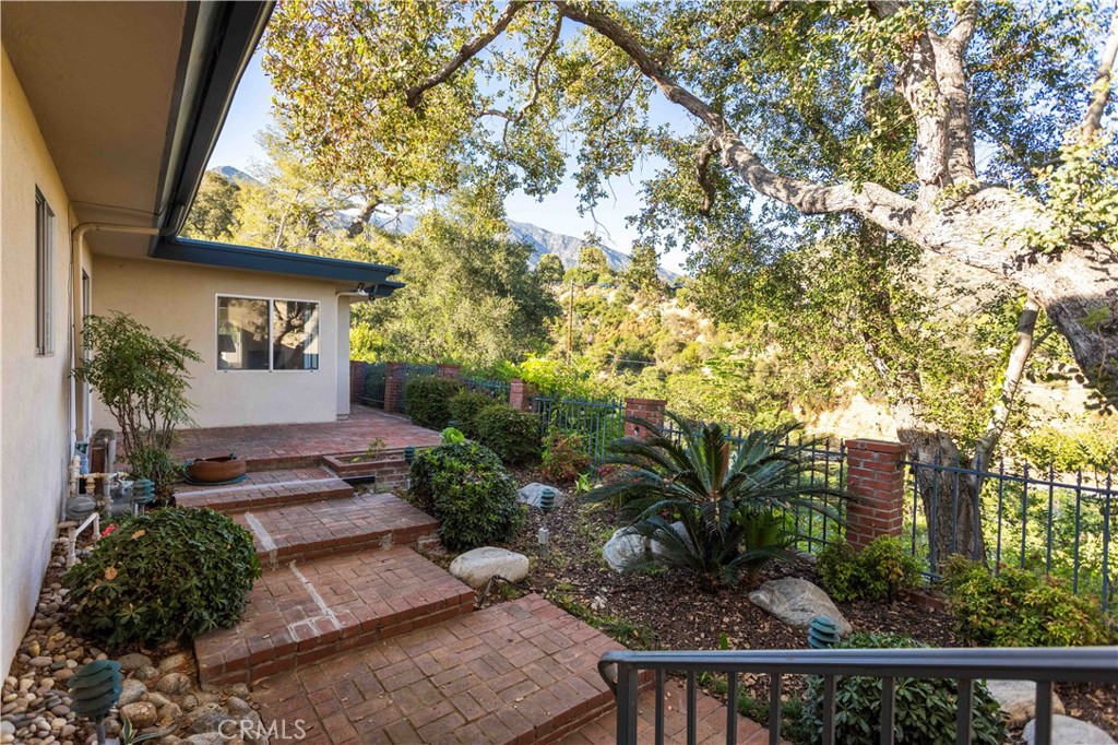1001 Briarcliff Property Photo 40