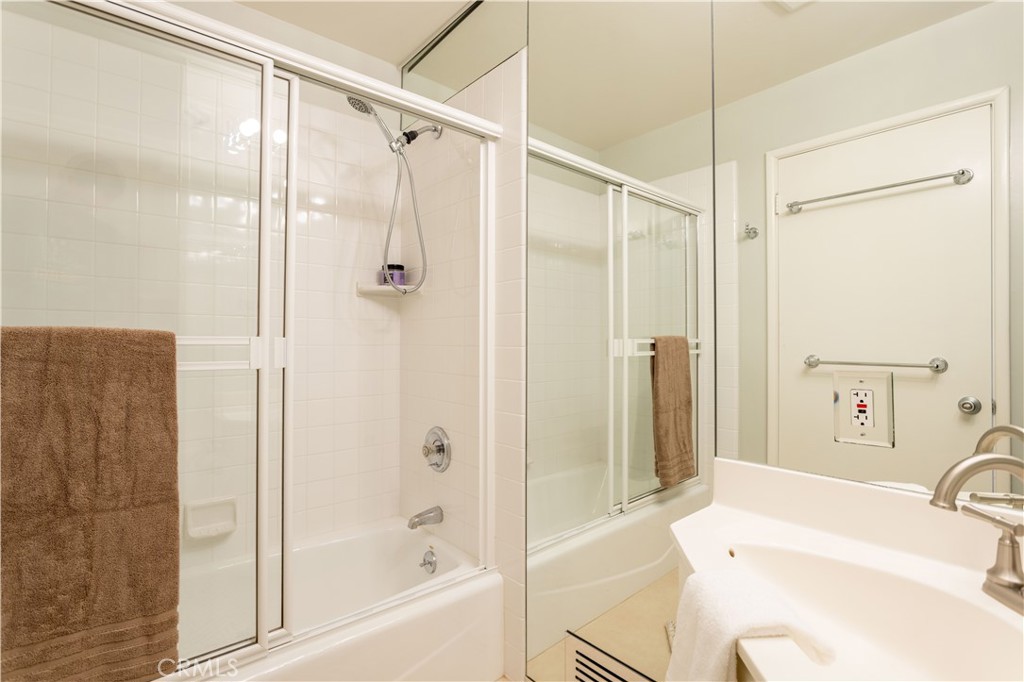 1001 Briarcliff Property Photo 42