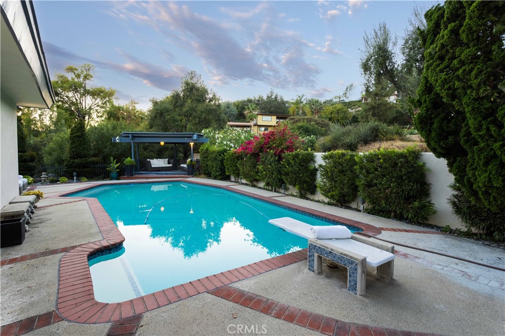 1001 Briarcliff Property Photo 44