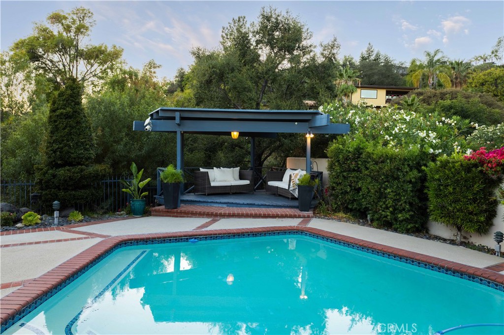 1001 Briarcliff Property Photo 45