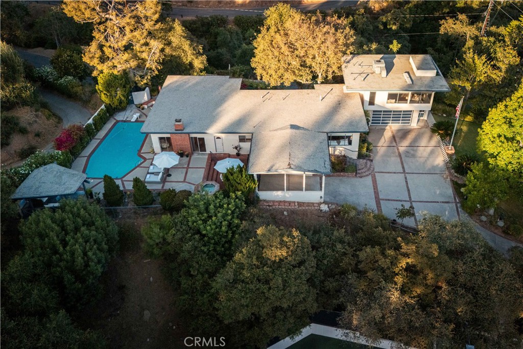 1001 Briarcliff Property Photo 58