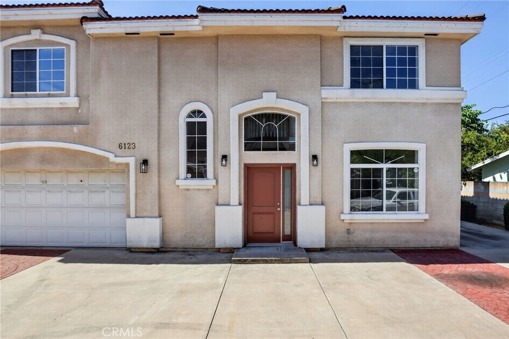 6123 Rosemead Property Photo 3
